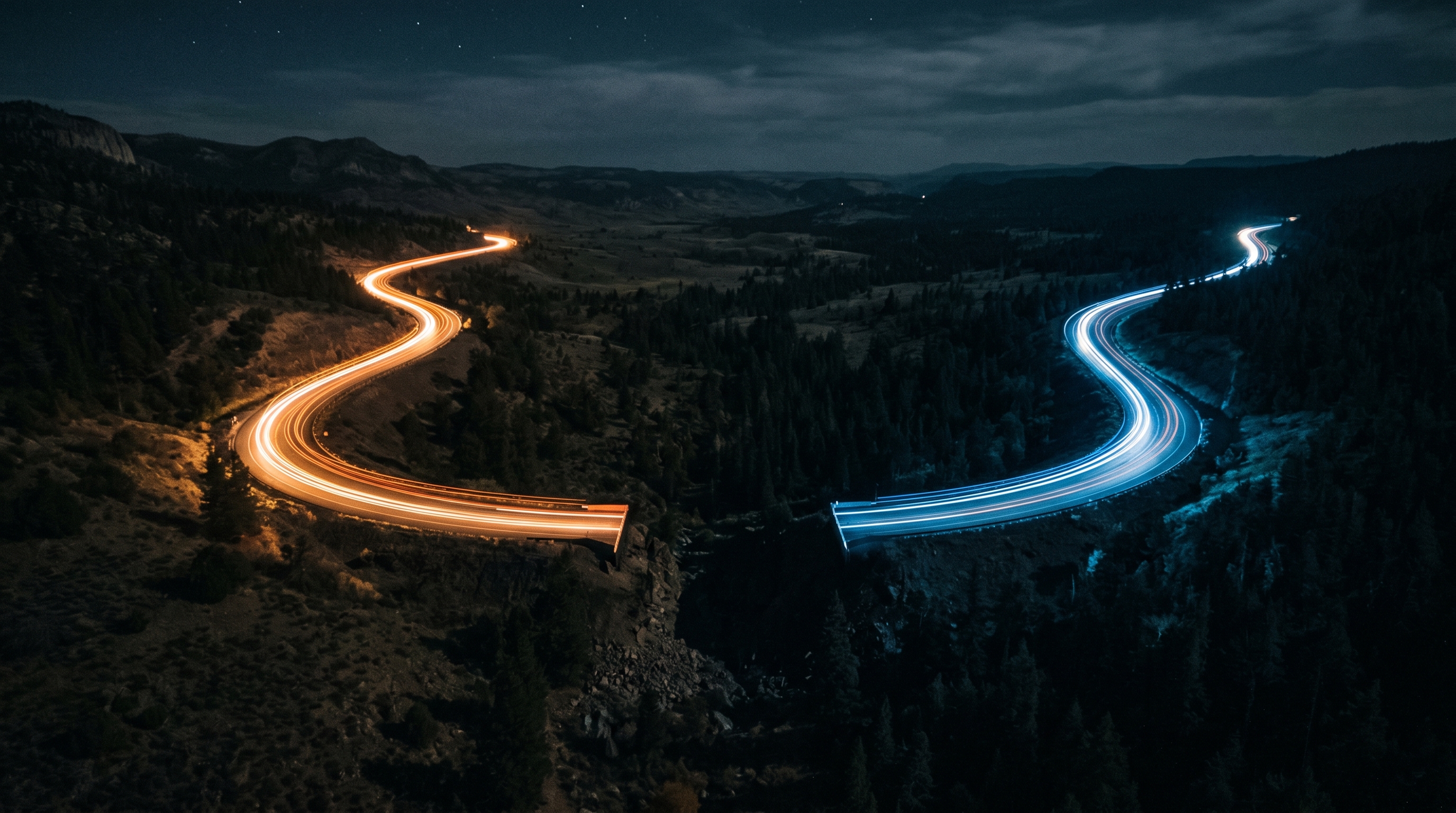 Zwei getrennte Lichtwege in der Nacht – Metapher für den Bruch zwischen Kanälen